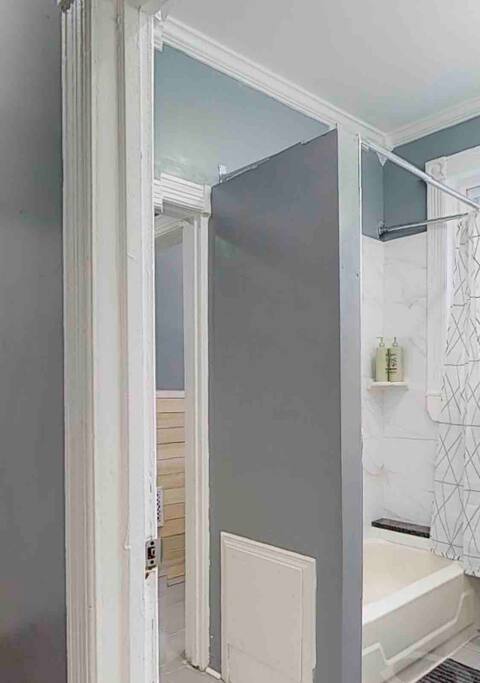 backyard-pets-ok-no-cleaning-fee-midterm-stay/