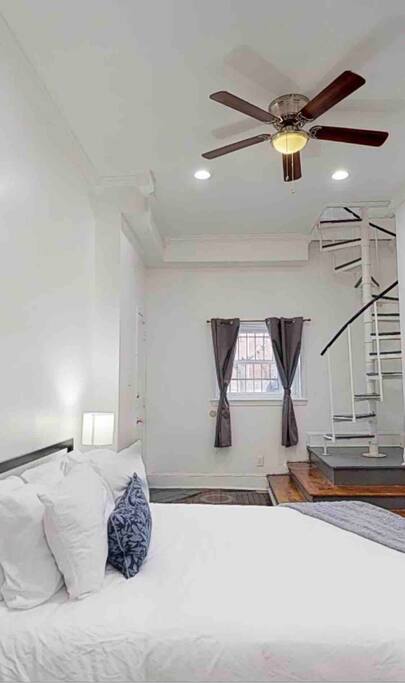 pets-ok!-no-cleaning-fee-duplex-apt-mid-term-stay/