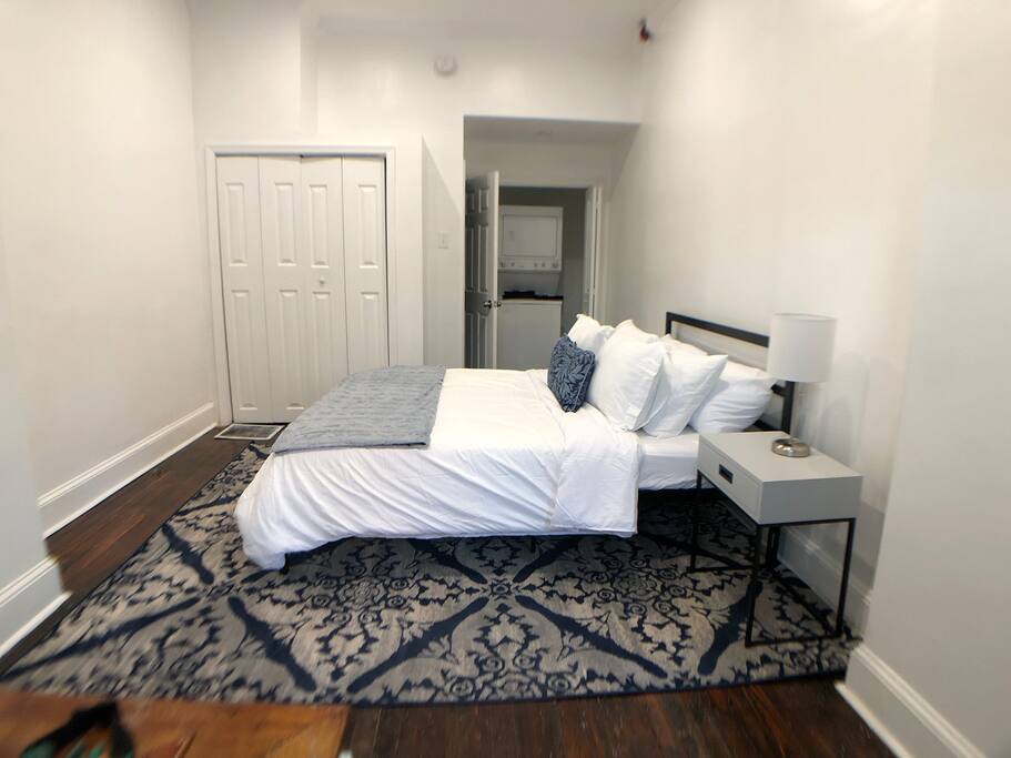 pets-ok!-no-cleaning-fee-duplex-apt-mid-term-stay/