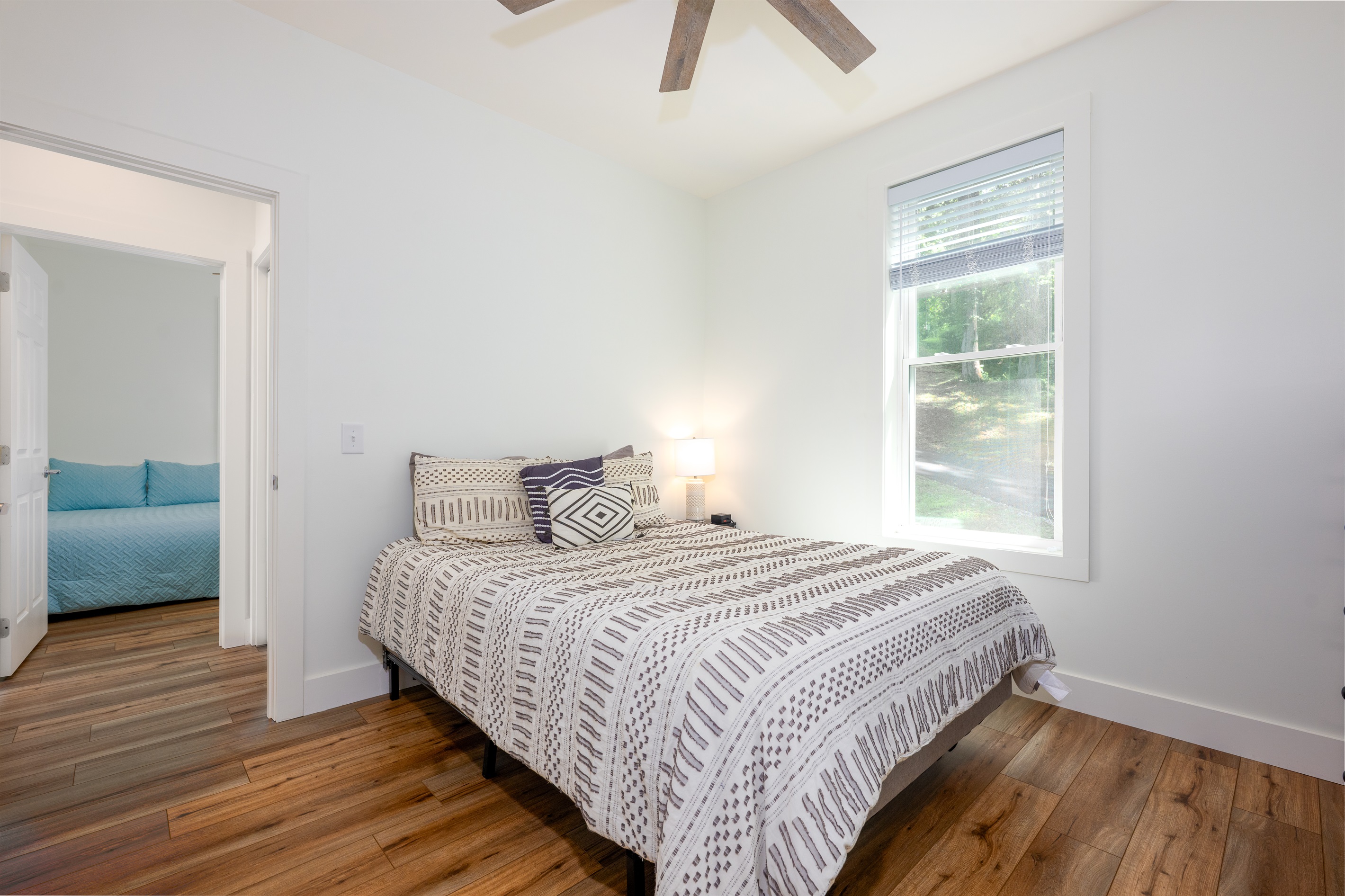 2nd Bedroom- Main Level, Queen Bed 2nd Bedroom- Main Level, Queen Bed - Lakey McLakehouse - Robbinsville