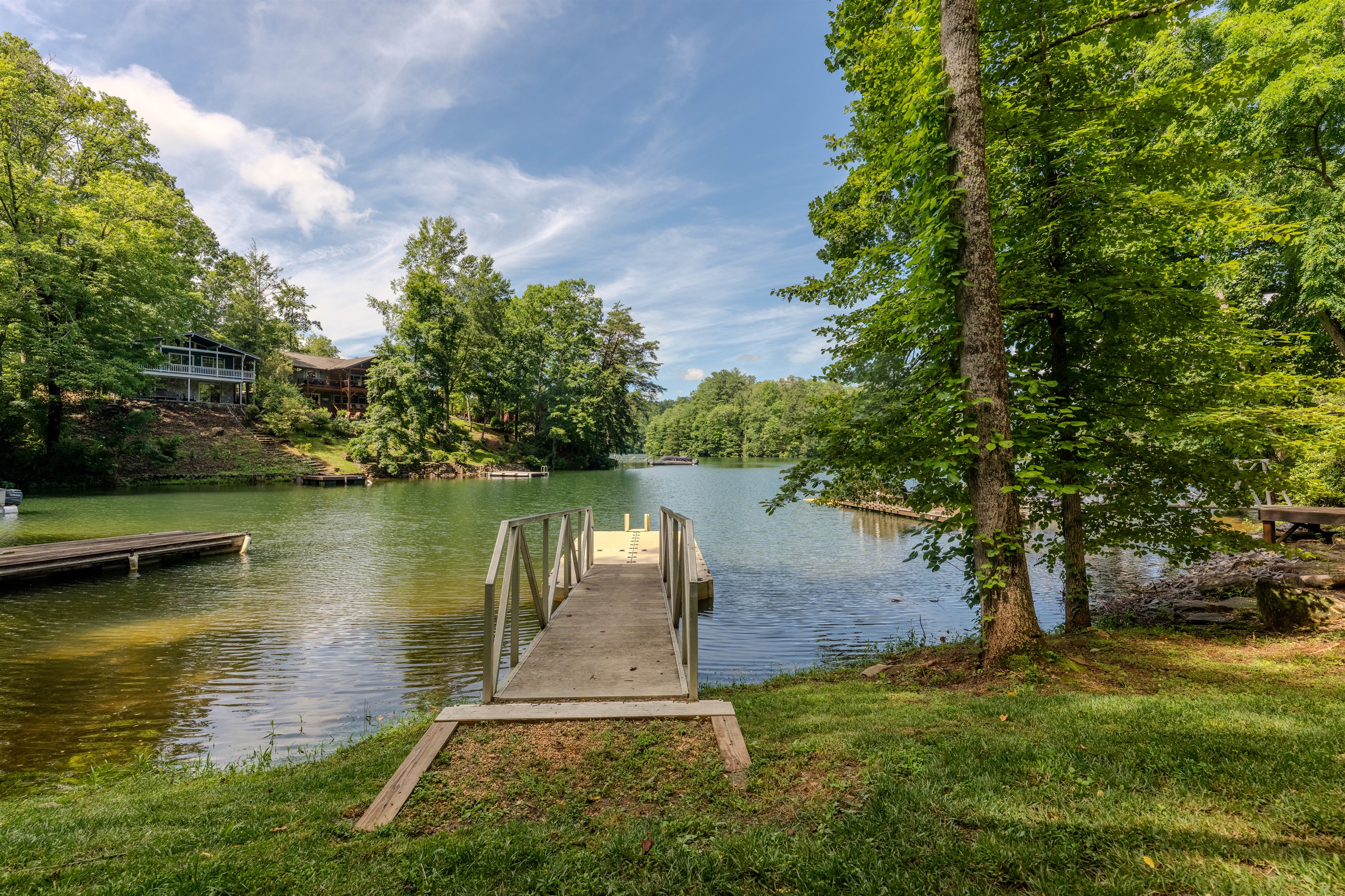 Private dock to Lake Santeetlah Private dock to Lake Santeetlah - Lakey McLakehouse - Robbinsville