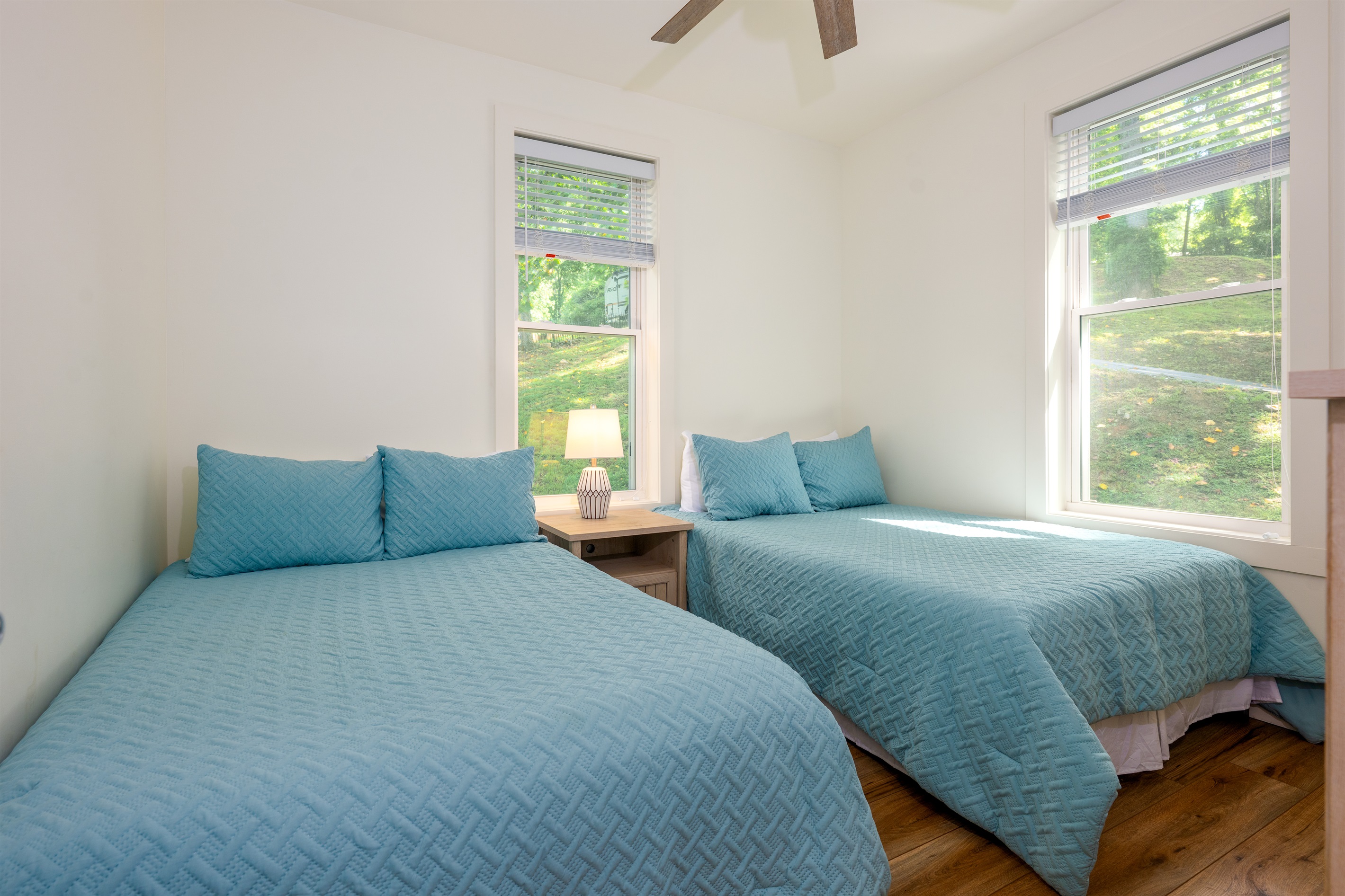 3rd Bedroom- Main Level, 2 Full Beds 3rd Bedroom- Main Level, 2 Full Beds - Lakey McLakehouse - Robbinsville