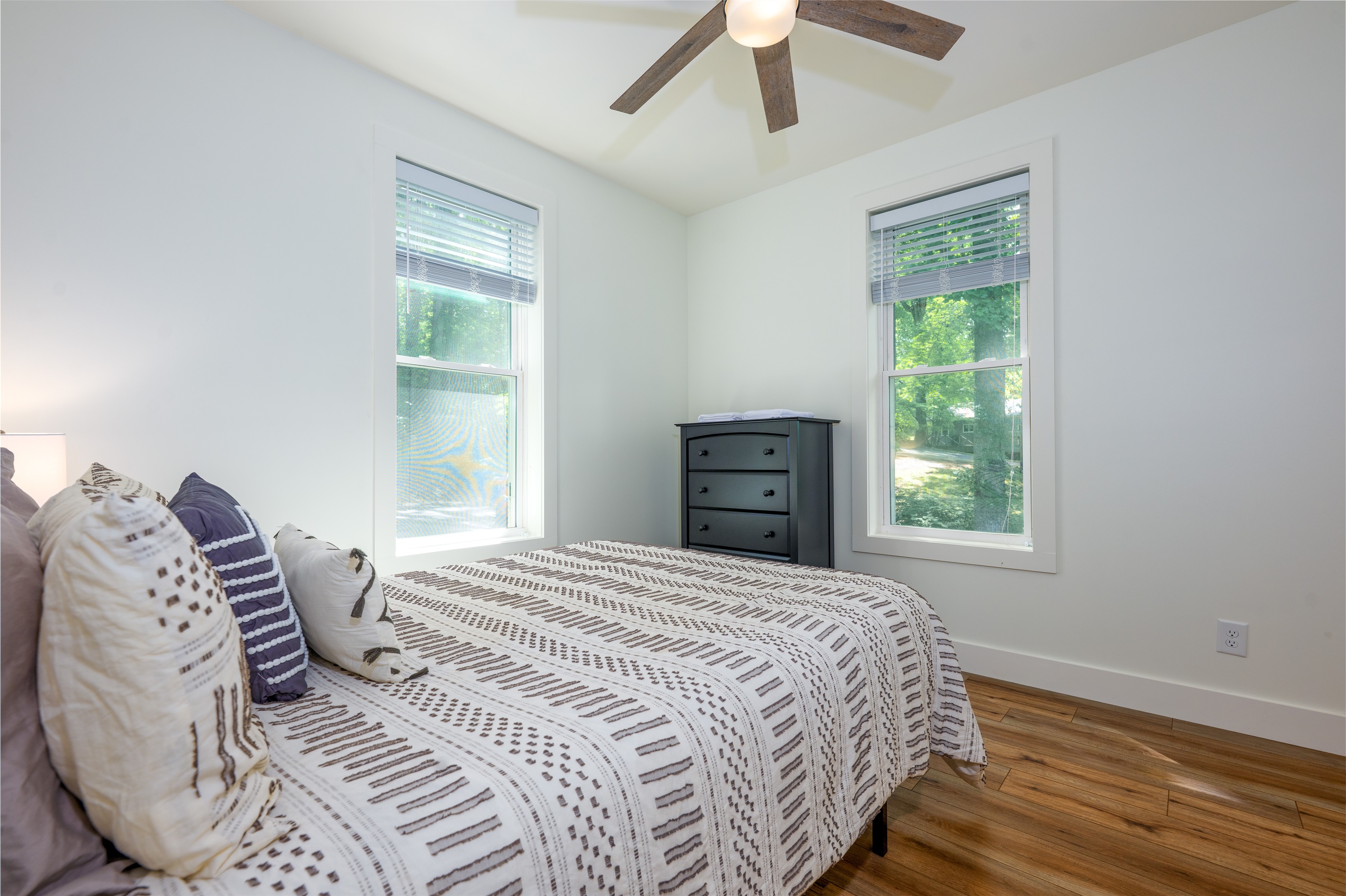2nd Bedroom- Main Level, Queen Bed 2nd Bedroom- Main Level, Queen Bed - Lakey McLakehouse - Robbinsville