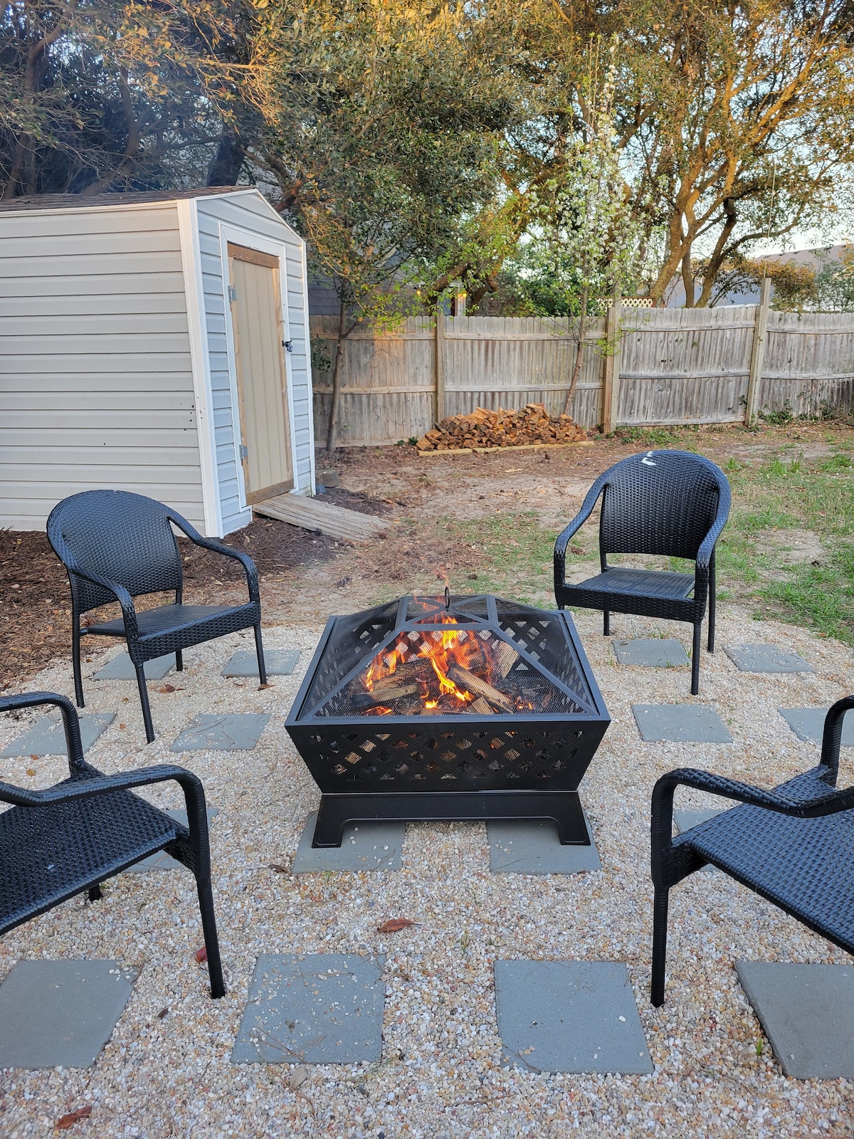 Beach House with Private Hot tub & Firepit!