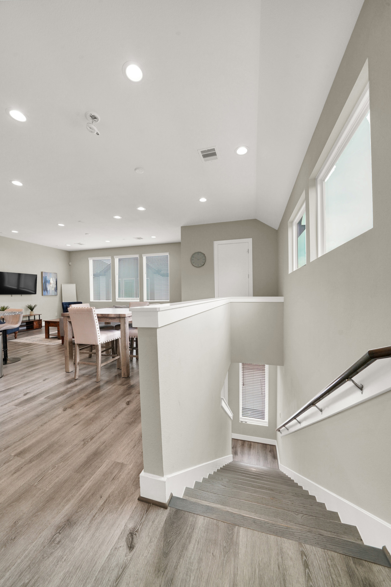 Free Garage Parking with EV Charger! Downtown Houston - Houston