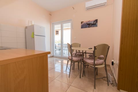 Apartment Mila - Unit 377734-13