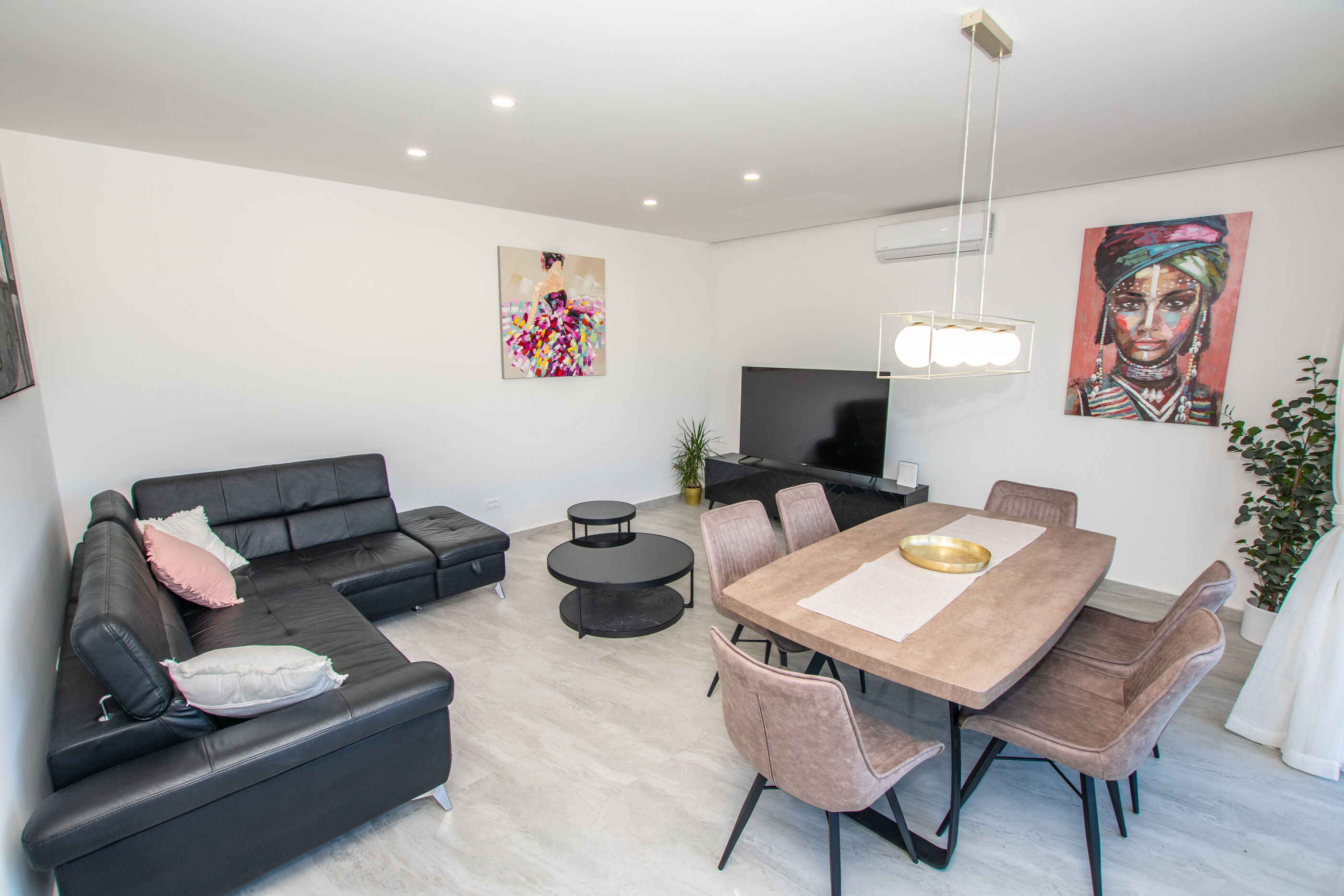 house-laura-k1/