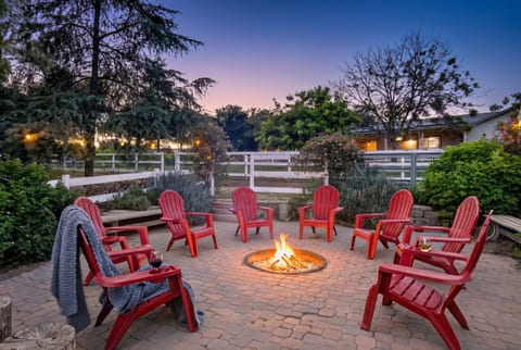 Red Barn Ranch- Luxury Retreat & Farm Stay 