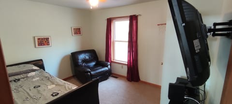Waterfront in Arrowhead lake community