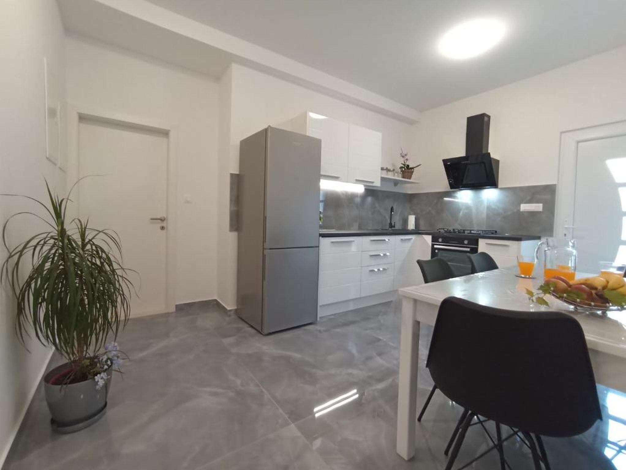 apartment-simi-a2/