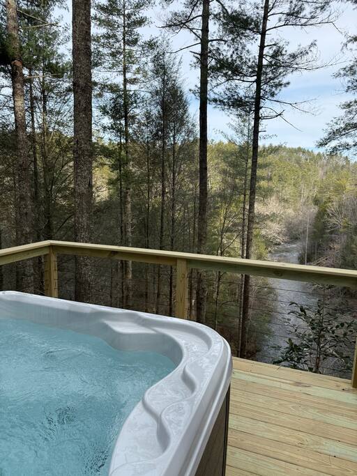 Secluded cabin | Gorgeous views