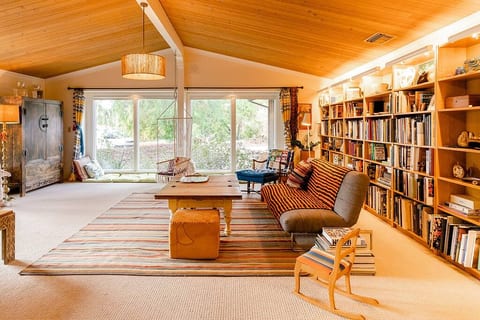 Ojai Valley East End Chic Ranch Home with Views, 2 bedrooms