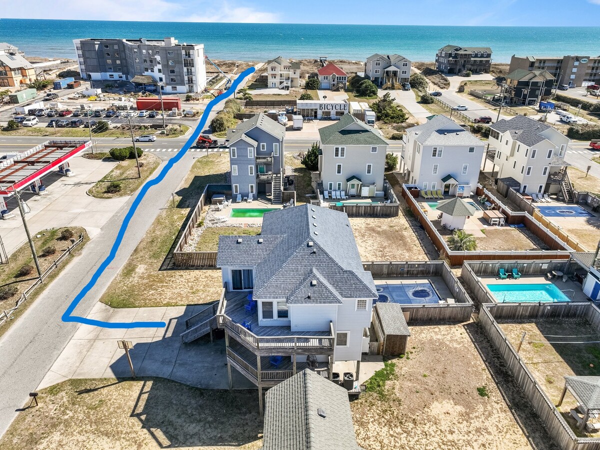 Sleeps 12 Pool, Hot Tub-Just across from the beach