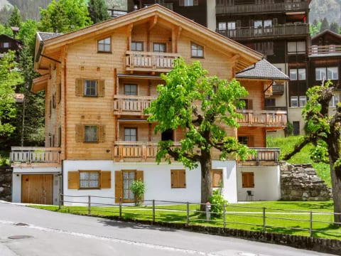 Alpina Apt. CH