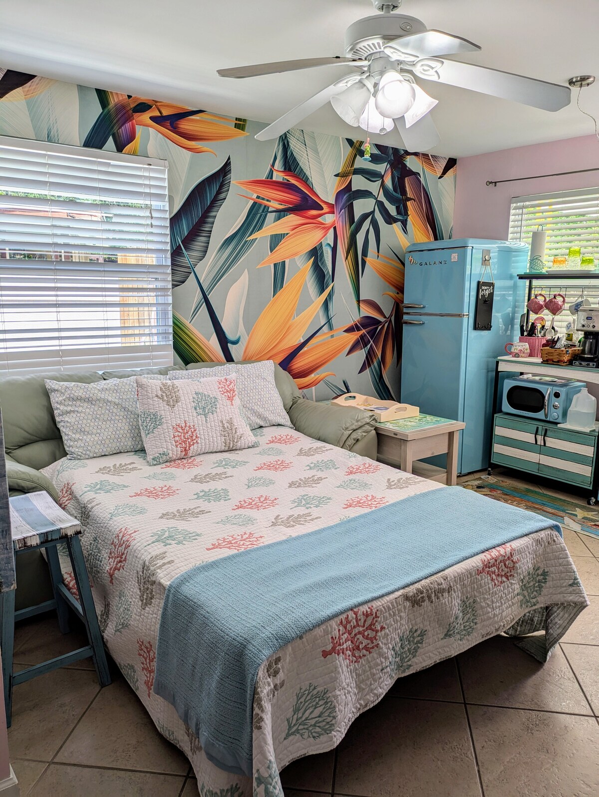 Private Guest suite/Patio/Laundry/Parking/Beach - Saint Petersburg