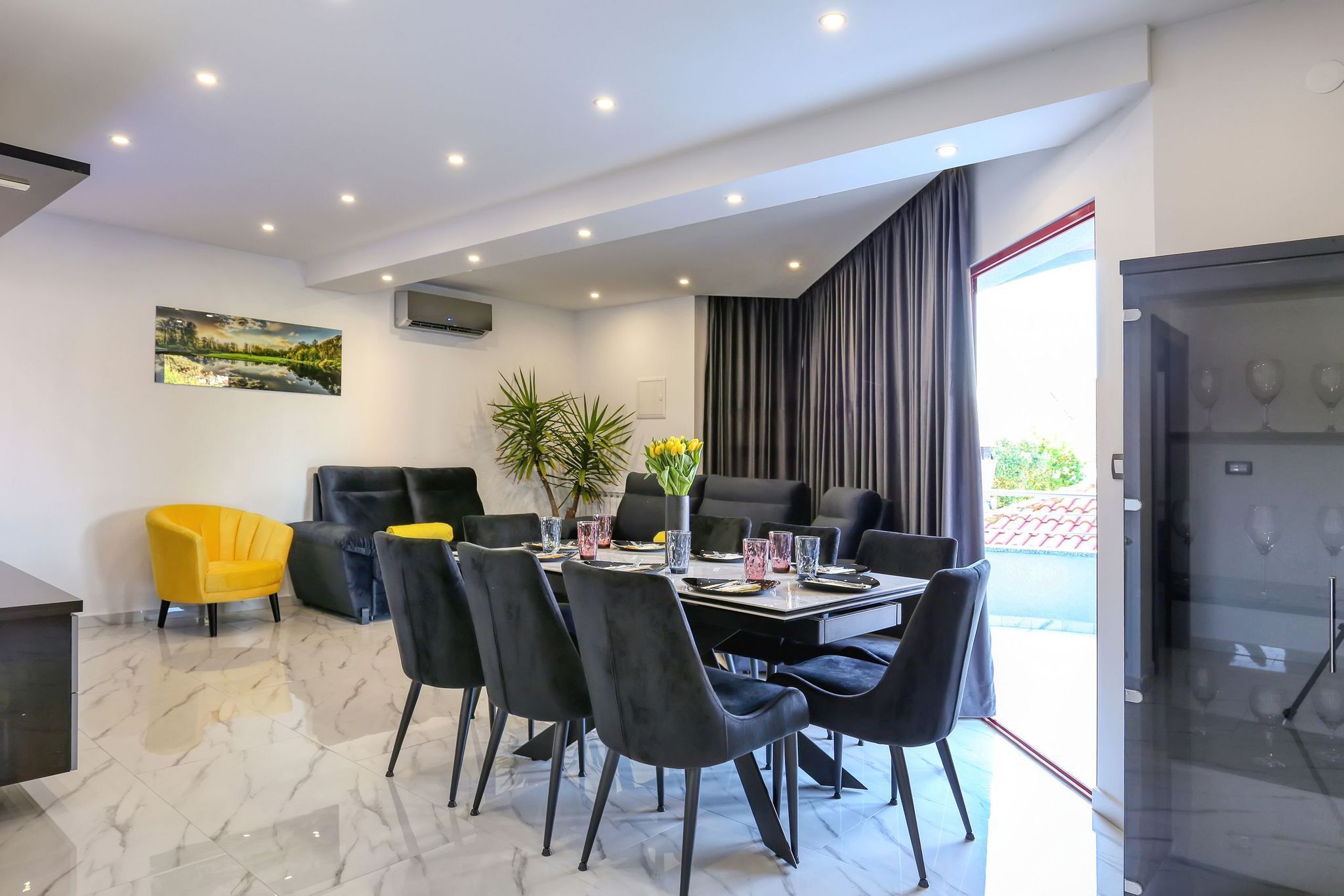 apartment-viktor-a1/