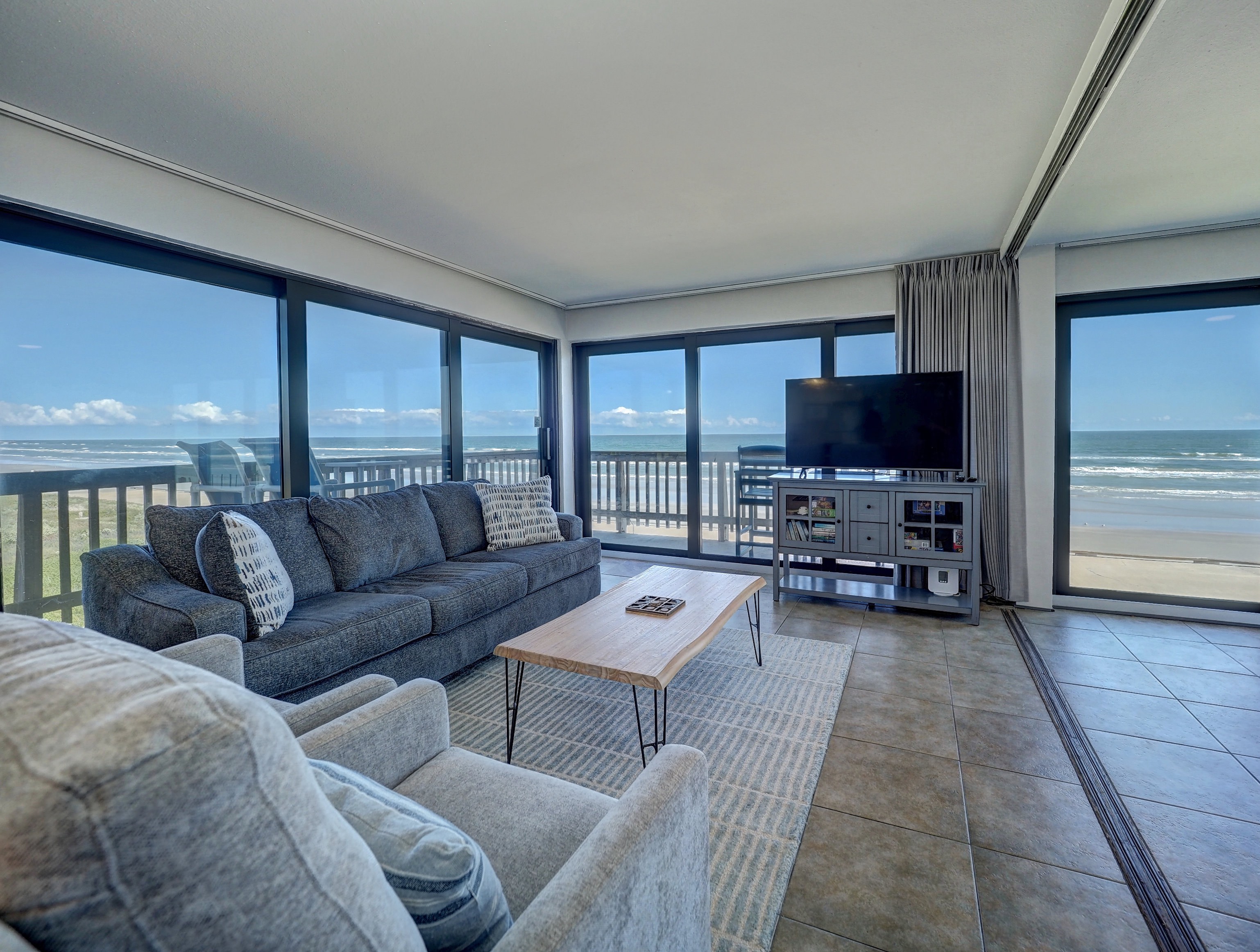 Corner Beachfront Condo Direct Access GorgeousView