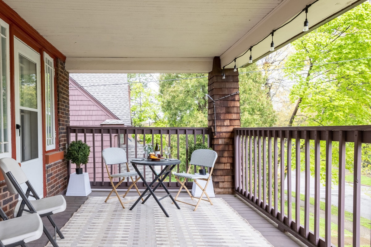 Huge 3BR, Garage Parking; Ideal for Long Term Stay