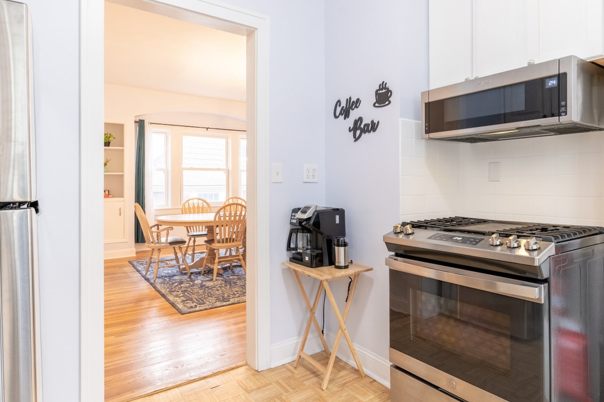 Huge 3BR, Garage Parking; Ideal for Long Term Stay