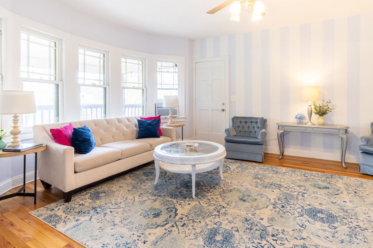 Huge 3BR, Garage Parking; Ideal for Long Term Stay