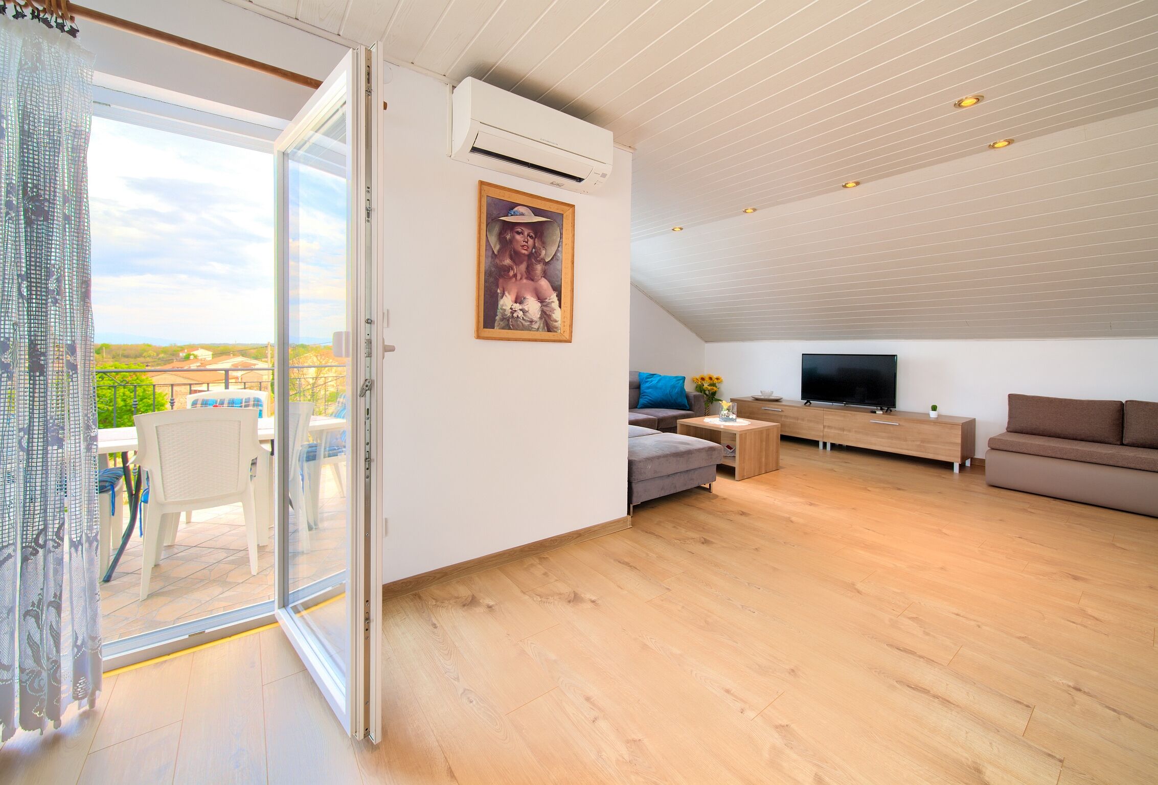 apartment-mladen-a1/