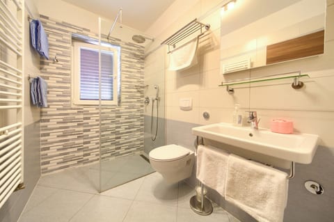 Apartment Sokolovski - Unit 202693-5