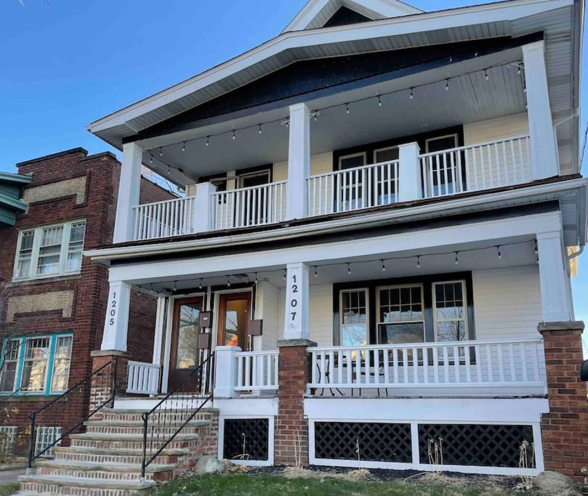 New Hot Tub! Family Friendly Gem 10min to City