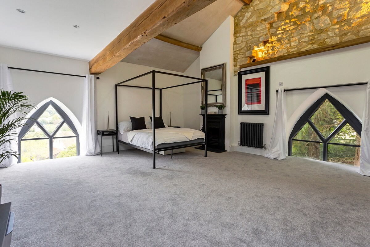 Breathtaking Cotswolds Chapel Stunning Valley View - Stroud