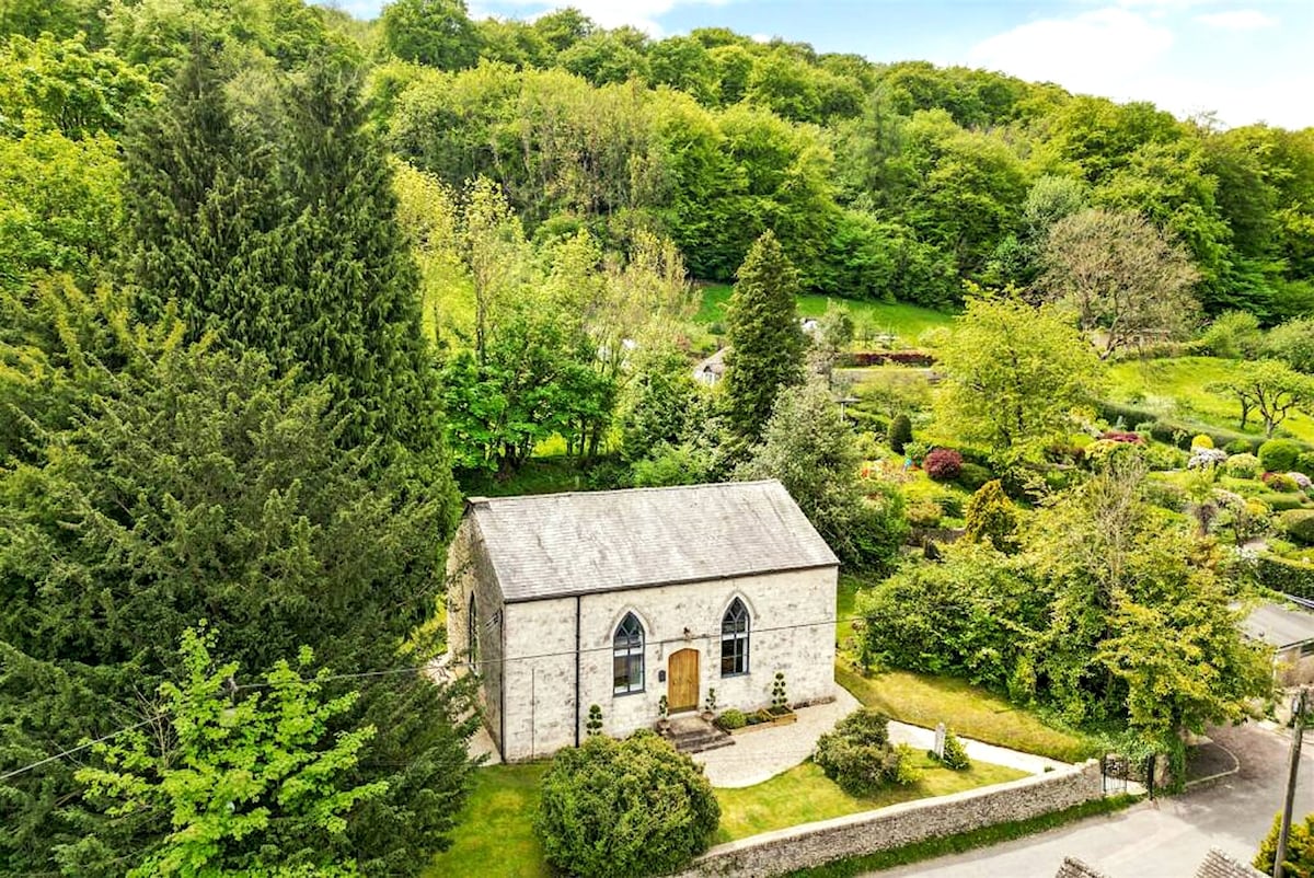 Breathtaking Cotswolds Chapel Stunning Valley View
