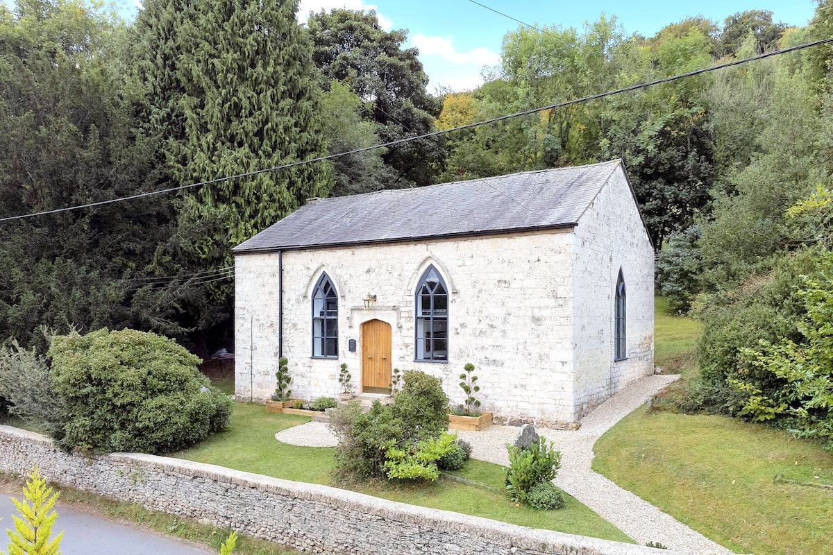 Breathtaking Cotswolds Chapel Stunning Valley View