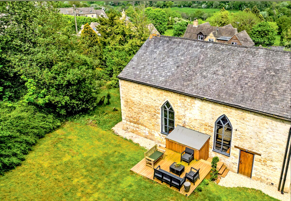 Breathtaking Cotswolds Chapel Stunning Valley View - Stroud