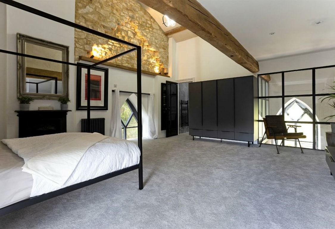 Breathtaking Cotswolds Chapel Stunning Valley View