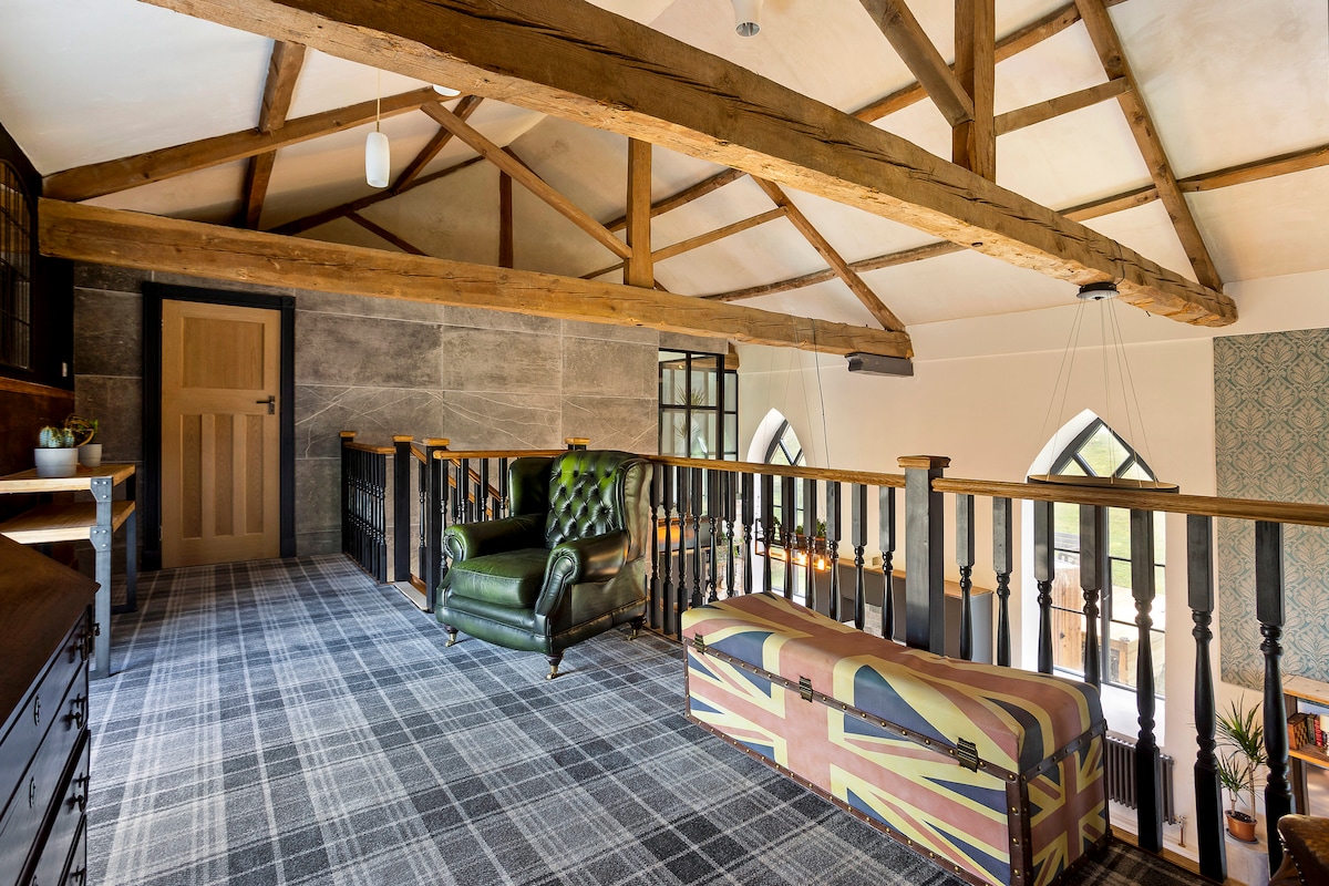 Breathtaking Cotswolds Chapel Stunning Valley View - Stroud