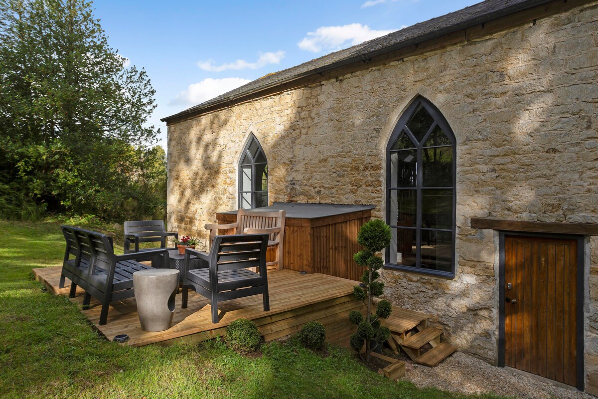 Breathtaking Cotswolds Chapel Stunning Valley View - Stroud