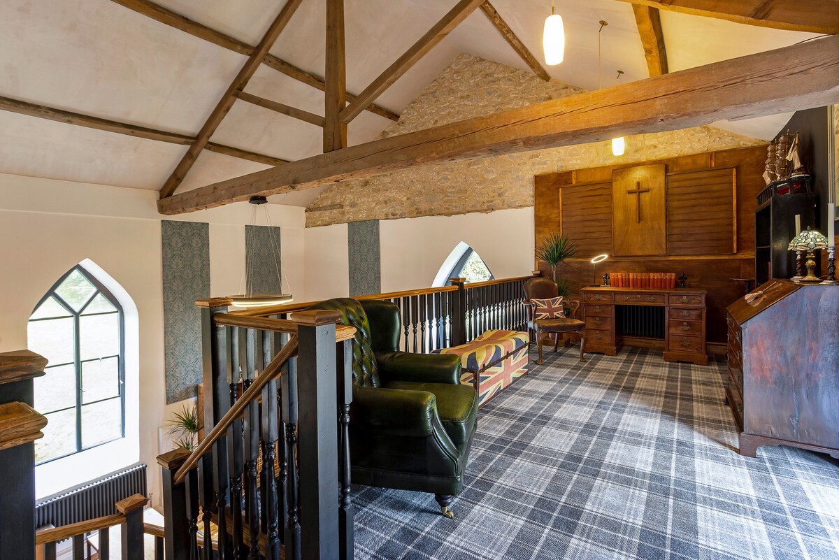 Breathtaking Cotswolds Chapel Stunning Valley View - Stroud