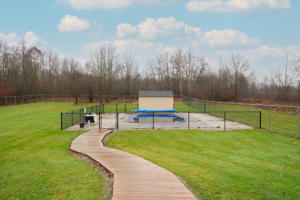 Ultimate Getaway! HotTub*FirePit*KingBeds*Wineries