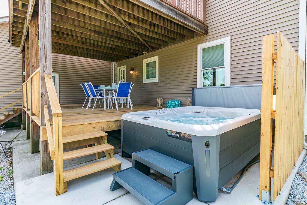 Ultimate Getaway! HotTub*FirePit*KingBeds*Wineries