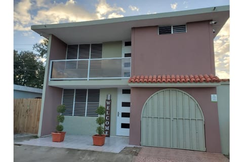 Private Pool • Terrace + Fenced Yard / Sleeps 12