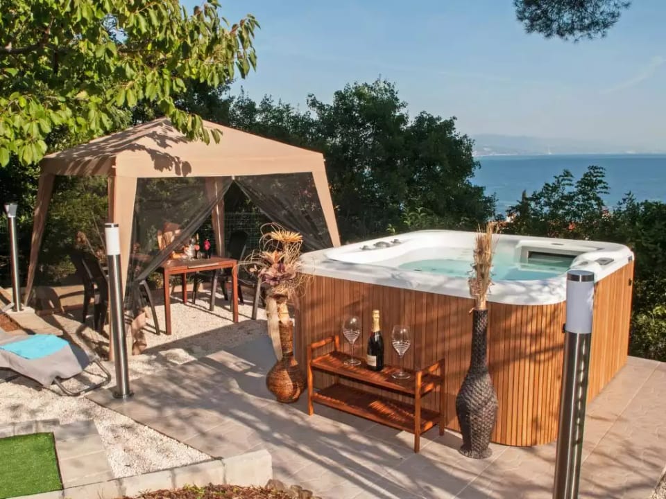 M - Opatija