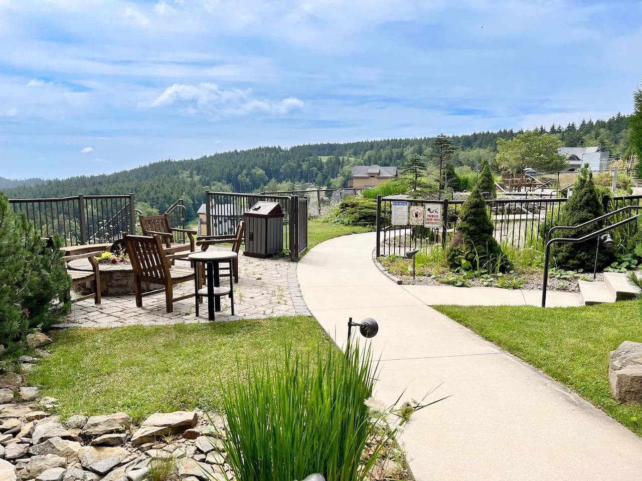 Soaring Eagle 217 Sunrise and Sunset Views Slope-side Underground Parking