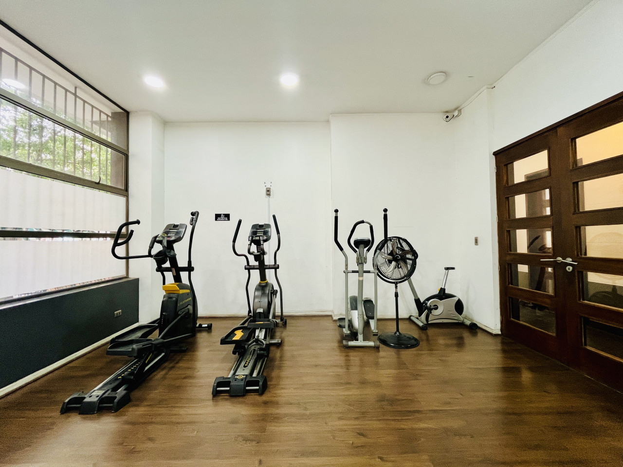 urban-family-panoramic-or-home-office-laundry/