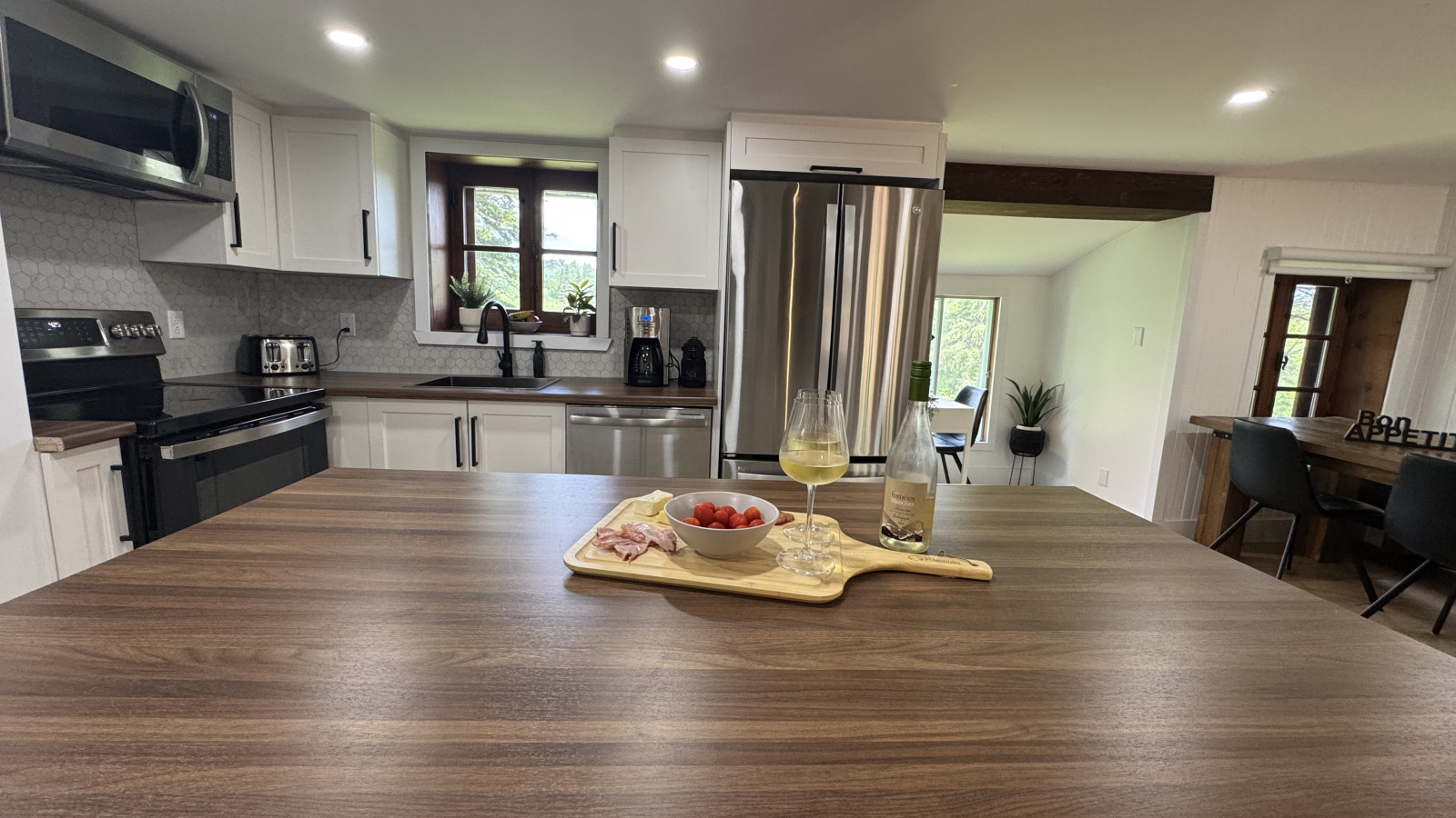 le-1056-the-river-refuge/