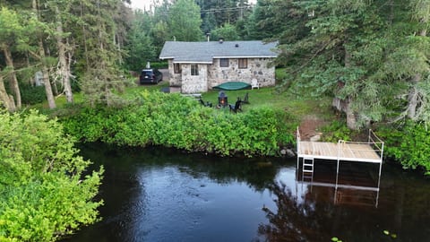 Le 1056 – The River Refuge