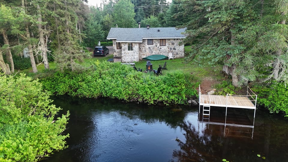 Le 1056 – The River Refuge - Sainte-Lucie-des-Laurentides