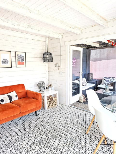 Rural Guest Suite | Outdoor Kitchen, EV & Parking