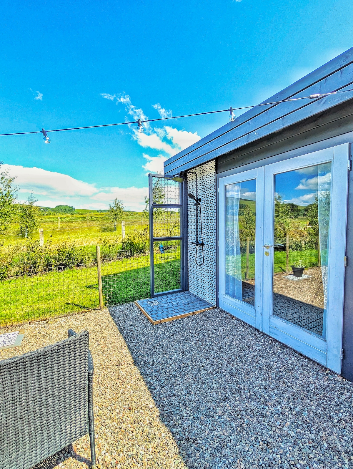 Rural Suite Perth & Kinross – Hot Tub & Kitchen