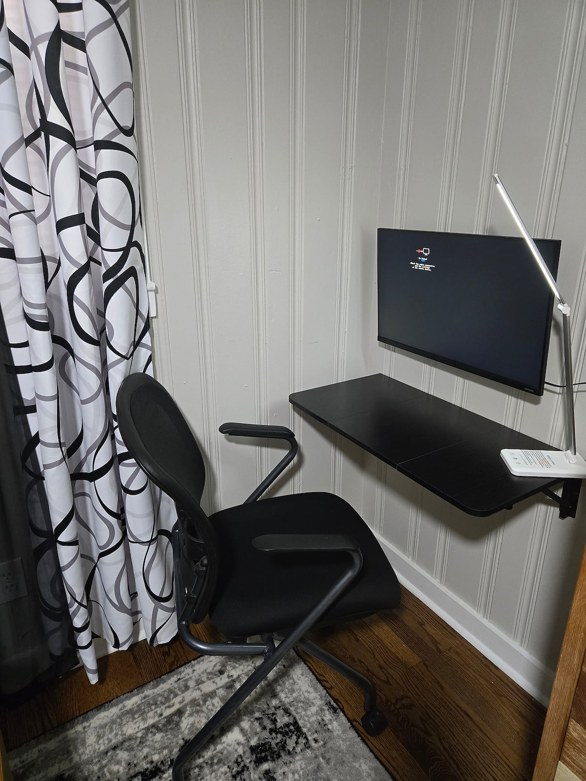 December Atlanta Stay | King Bed + Free Parking image 10