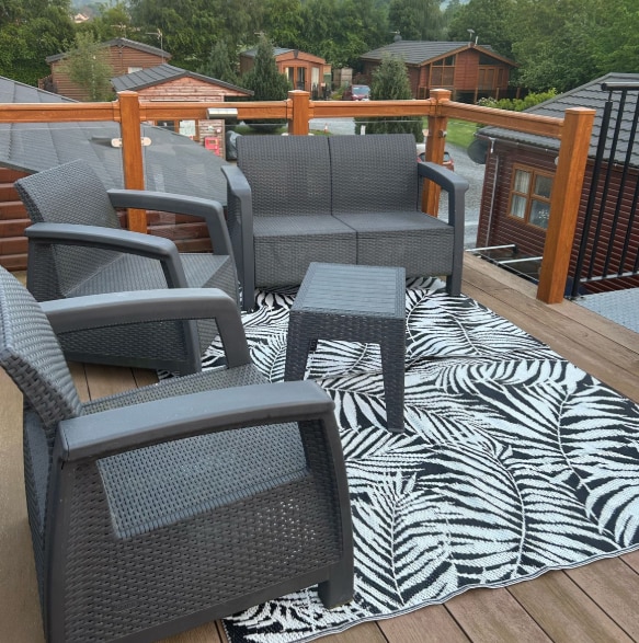Lakeside Lodge Retreat + Roof Deck | - 6+ nights