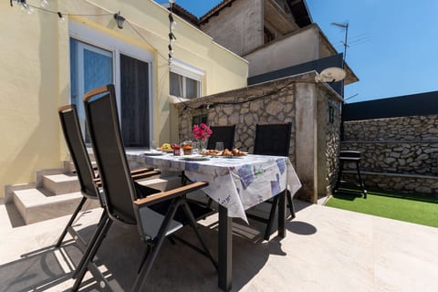 Apartments Neda - Unit 377743-13