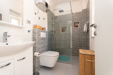 Apartments Neda - Unit 377743-13